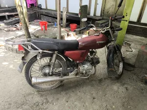 মোটরসাইকেল ২০১০ লাল
