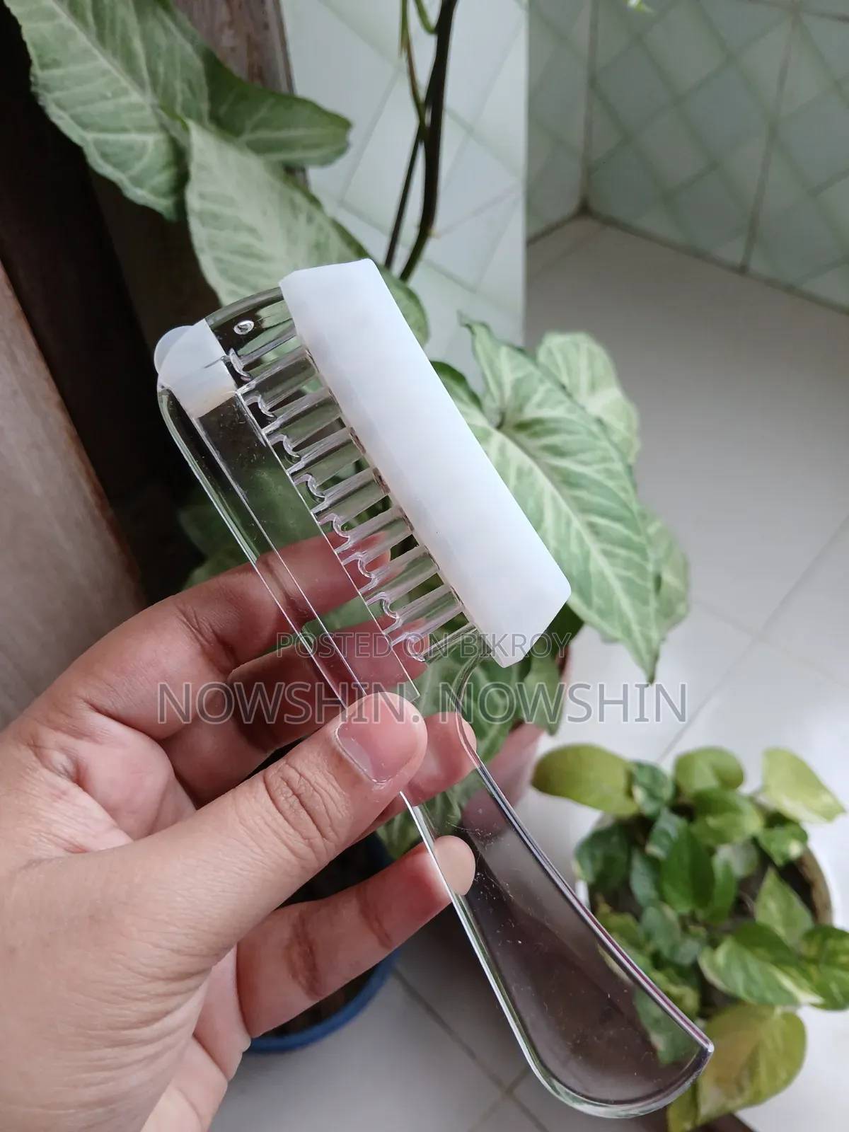 Oil Combing Brush