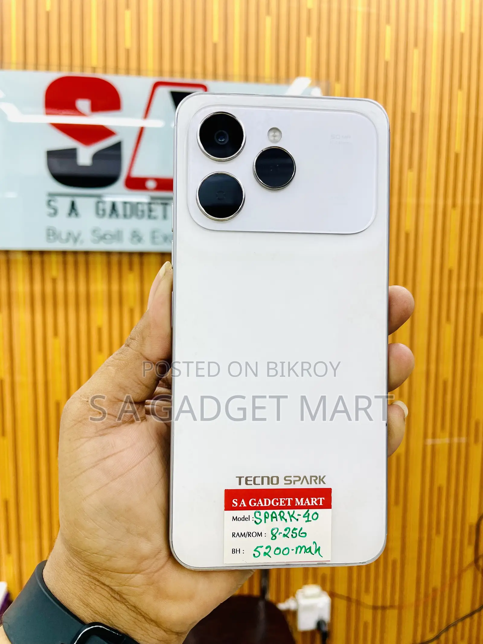 Tecno Spark 40 256 GB White