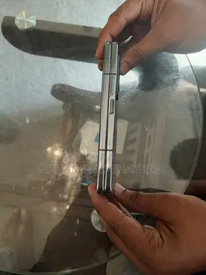 স্যামসাং জেড ১৬ জিবি ধূসর