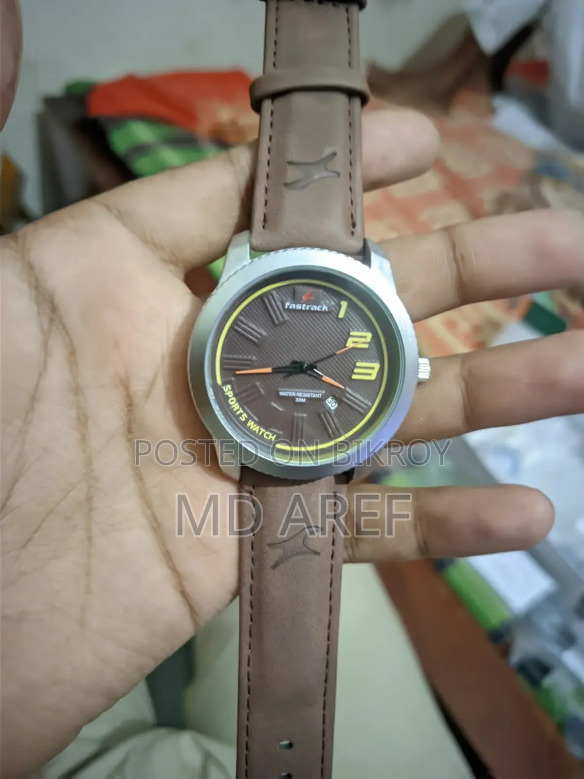 প্রিমিয়াম কোয়ালিটির ঘড়ি