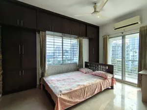 গুলশানে ৩ বেডরুমের ফার্নিশড অ্যাপার্টমেন্ট ভাড়ার জন্য