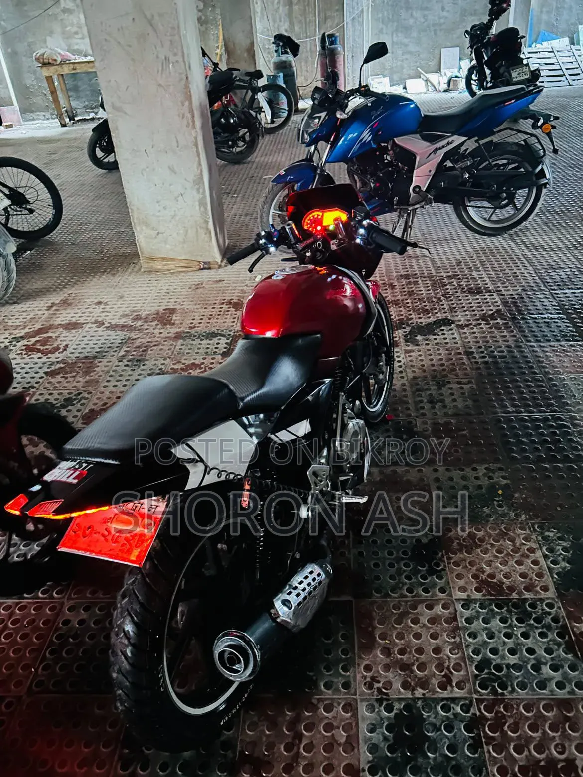 Bajaj Pulsar 150 2012 Red