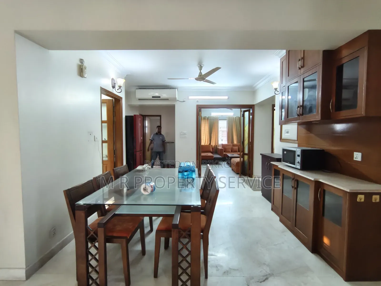 গুলশানে ভাড়ার জন্য সাজানো ৩ বেডরুমের অ্যাপার্টমেন্ট
