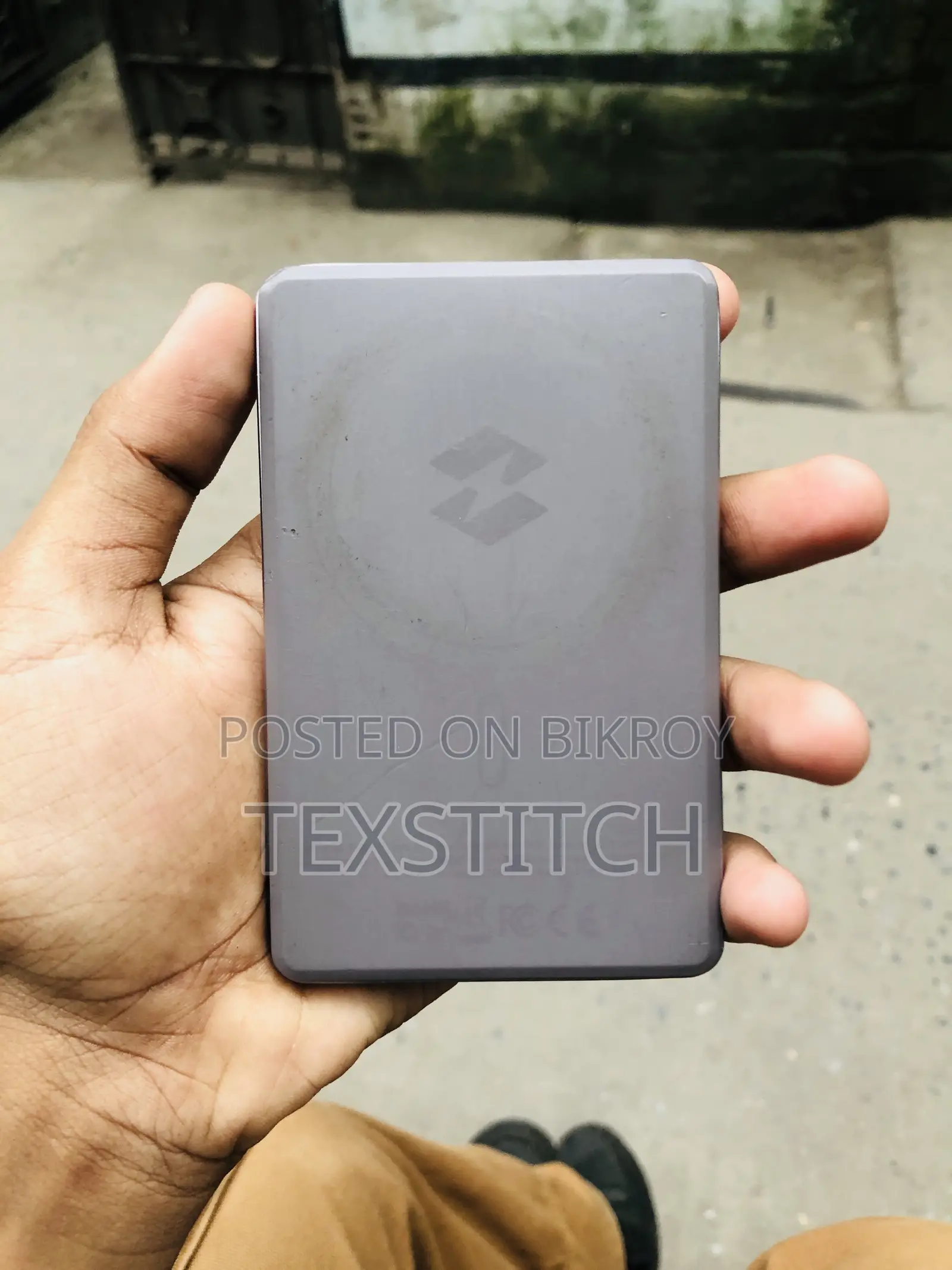 ইনফিনিক্স ওয়্যারলেস পাওয়ার ব্যাংক