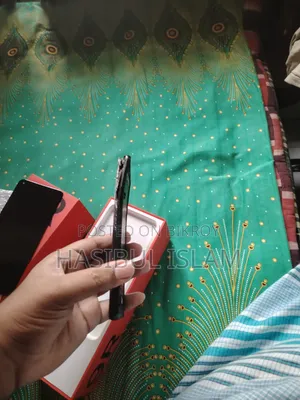 ওয়ানপ্লাস ৯আর ১২৮ জিবি ব্ল্যাক
