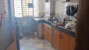 বনশ্রীতে আসবাবপত্রসহ ৩ বেডরুমের অ্যাপার্টমেন্ট বিক্রয়