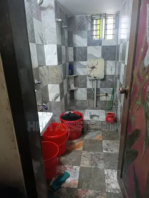 বনশ্রীতে আসবাবপত্রসহ ৩ বেডরুমের অ্যাপার্টমেন্ট বিক্রয়