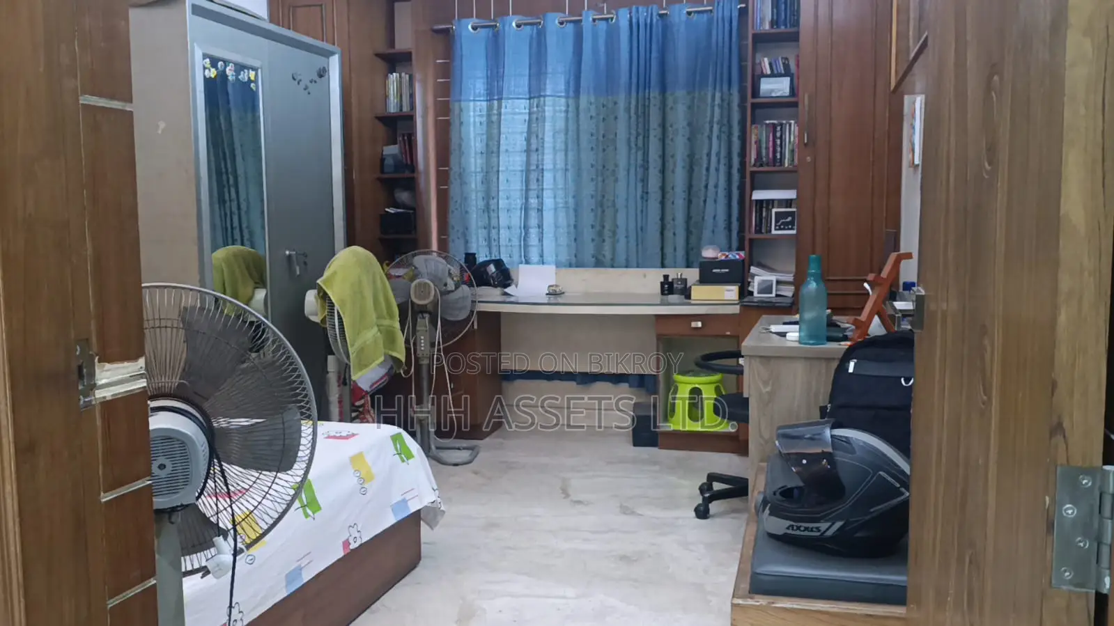 বনশ্রীতে আসবাবপত্রসহ ৩ বেডরুমের অ্যাপার্টমেন্ট বিক্রয়