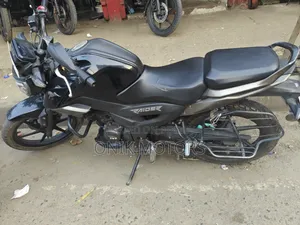 টিভিএস রাইডার ১২৫ ২০২২ কালো
