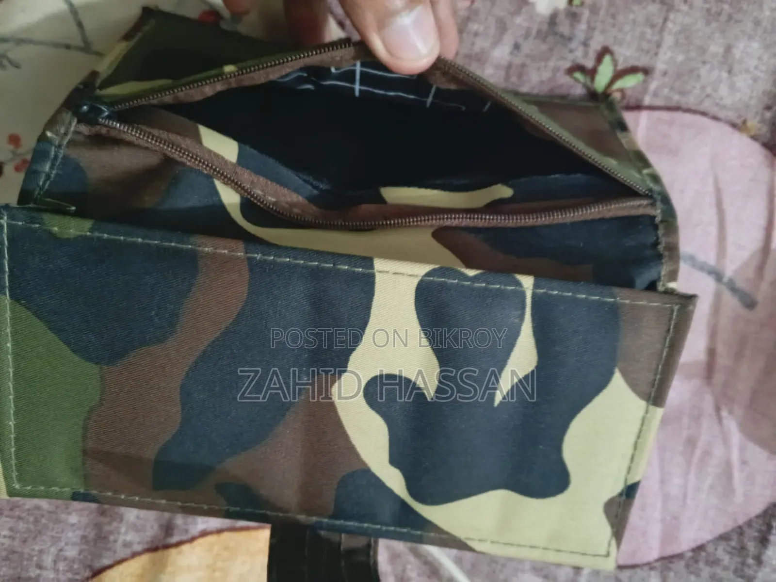 আর্মি লং মানি ব্যাগ বিক্রির জন্য