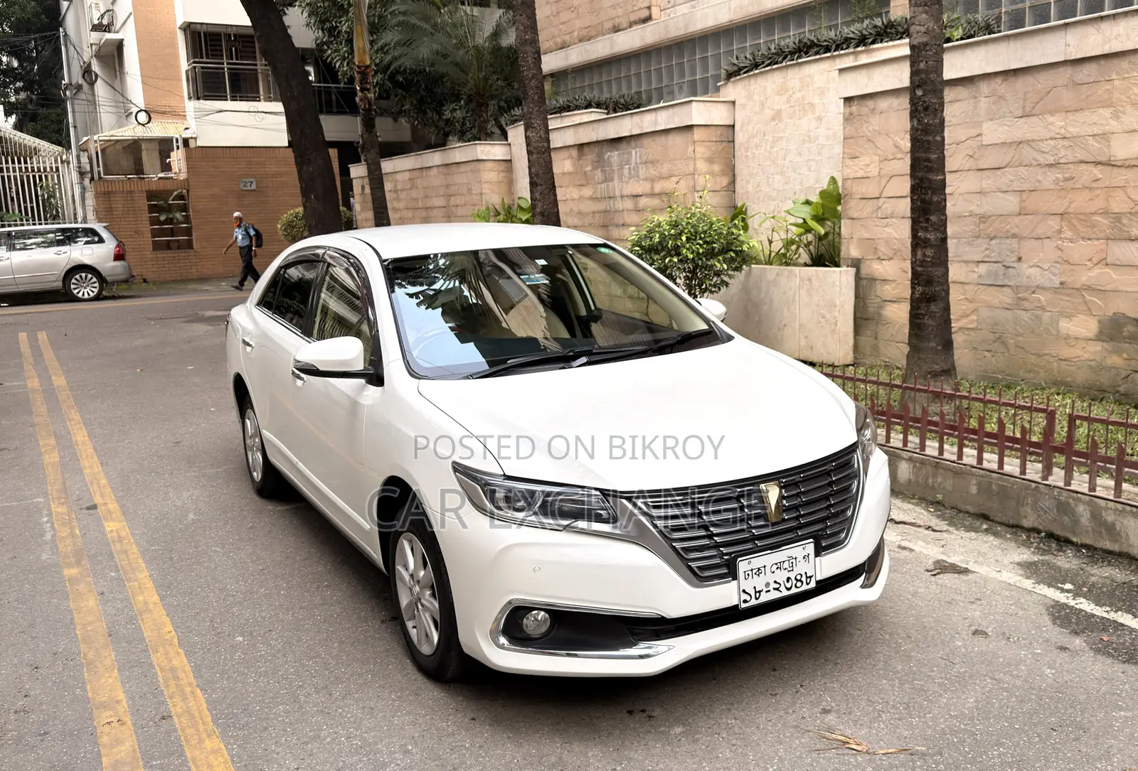 Toyota Premio 1.5 Front-Wheel Drive 2020 Pearl