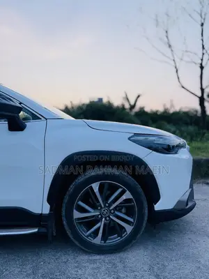 Toyota Corolla Cross 2024 Pearl