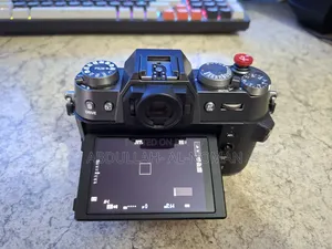 Fujifilm X-T50 + 15-45mm Kit Lens + XF 35mm F/2 Lens for Sale