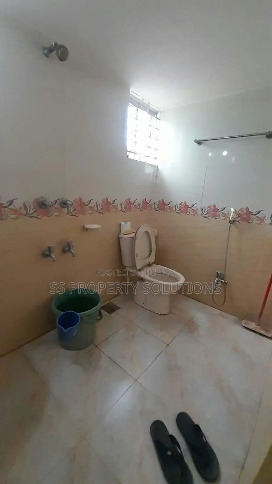 Furnished 3-Bedroom Apartment in Greentouch Property, Banasree for sale