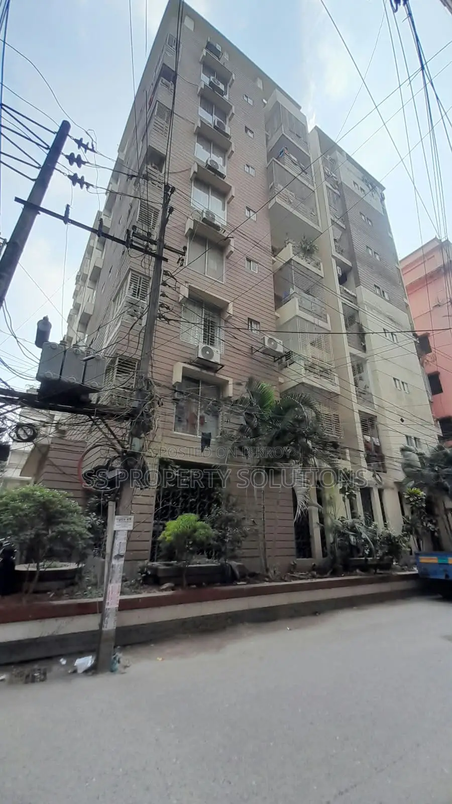 Furnished 3-Bedroom Apartment in Greentouch Property, Banasree for sale
