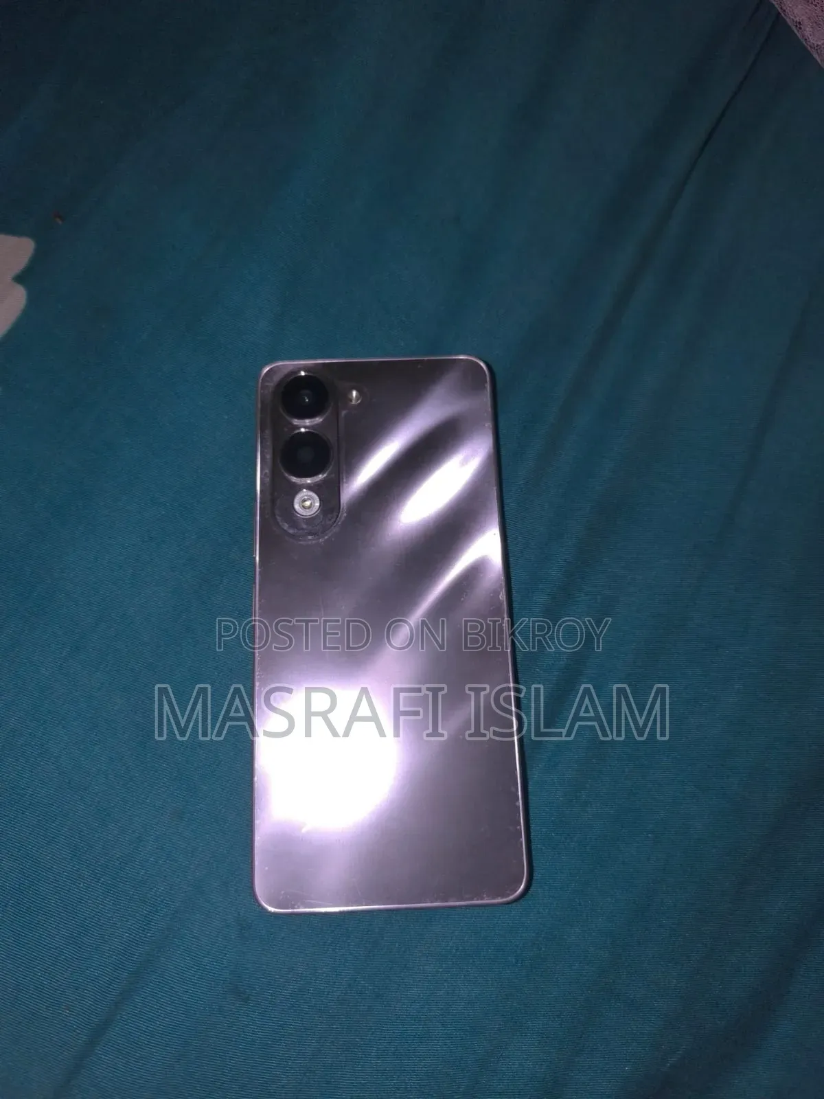 Vivo Y04 64 GB Silver