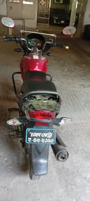 হিরো গ্ল্যামার এক্স ১২৫ ২০১৪ রেড