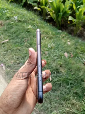 Apple iPhone 11 64 GB Black