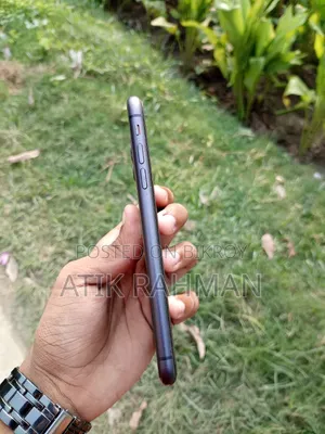Apple iPhone 11 64 GB Black