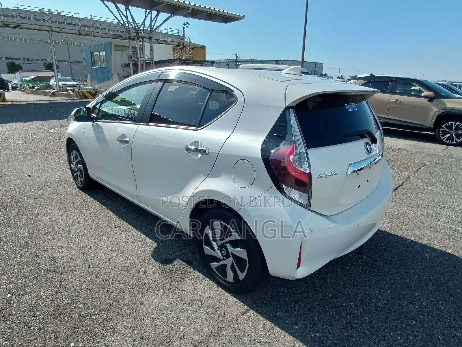 Toyota Aqua 2021 Pearl
