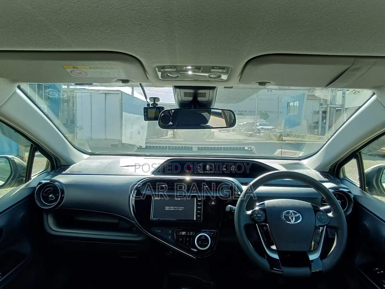 Toyota Aqua 2021 Pearl
