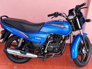এই গাড়িটা বিক্রি হবে ঢাকা মেট্রো কাগজ করা