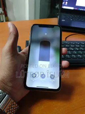 অ্যাপল আইফোন এক্সএস ৬৪ জিবি হোয়াইট