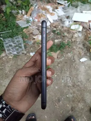 অ্যাপল আইফোন ১১ ৬৪ জিবি ব্ল্যাক