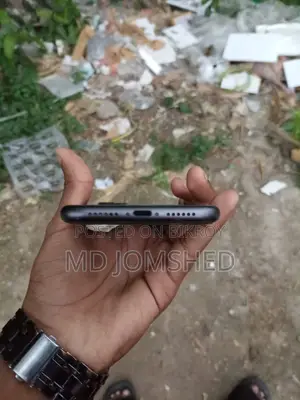 অ্যাপল আইফোন ১১ ৬৪ জিবি ব্ল্যাক