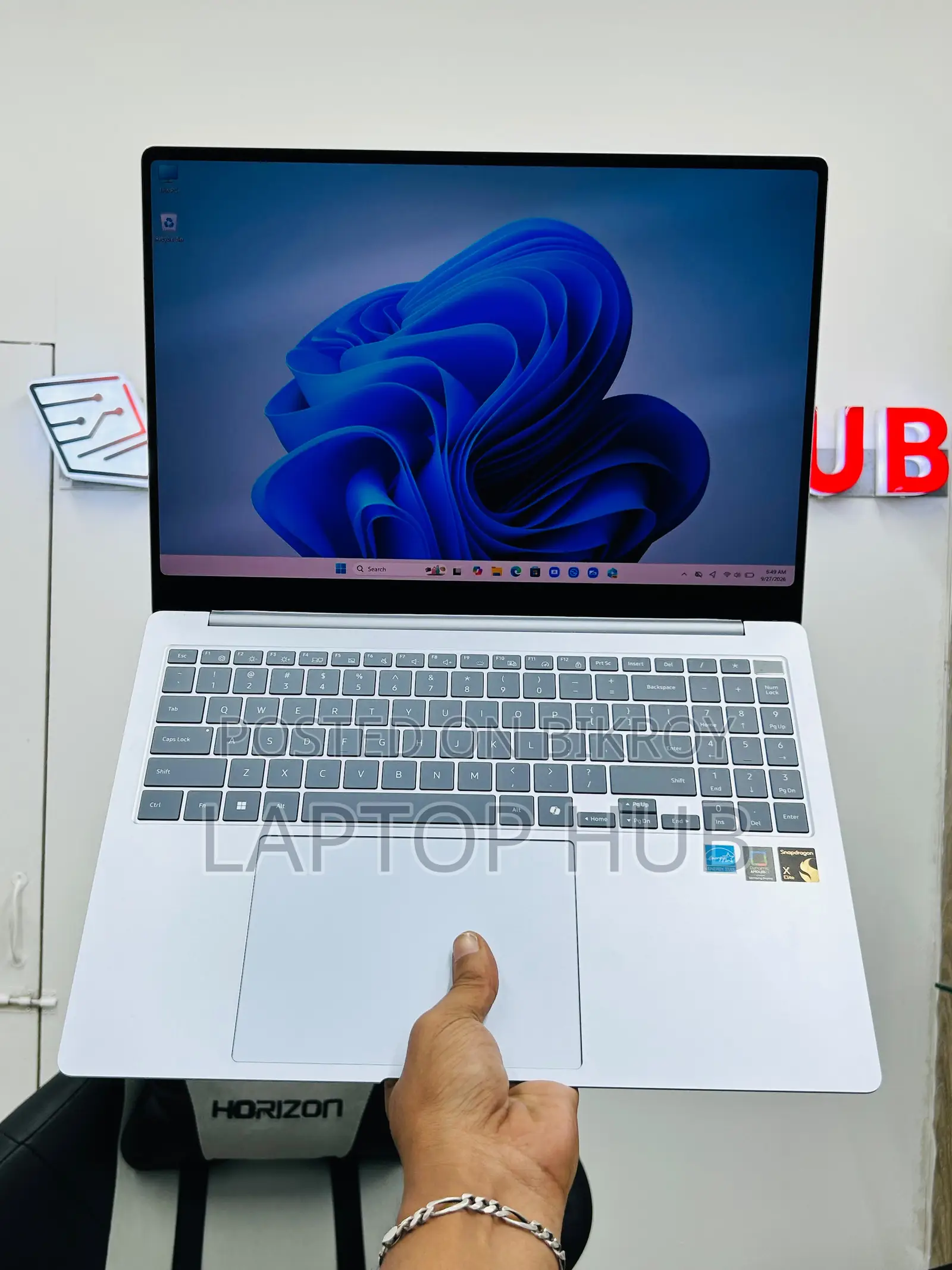 Laptop Samsung Galaxy Book4 16GB Qualcomm Snapdragon X Elite SSD 512GB