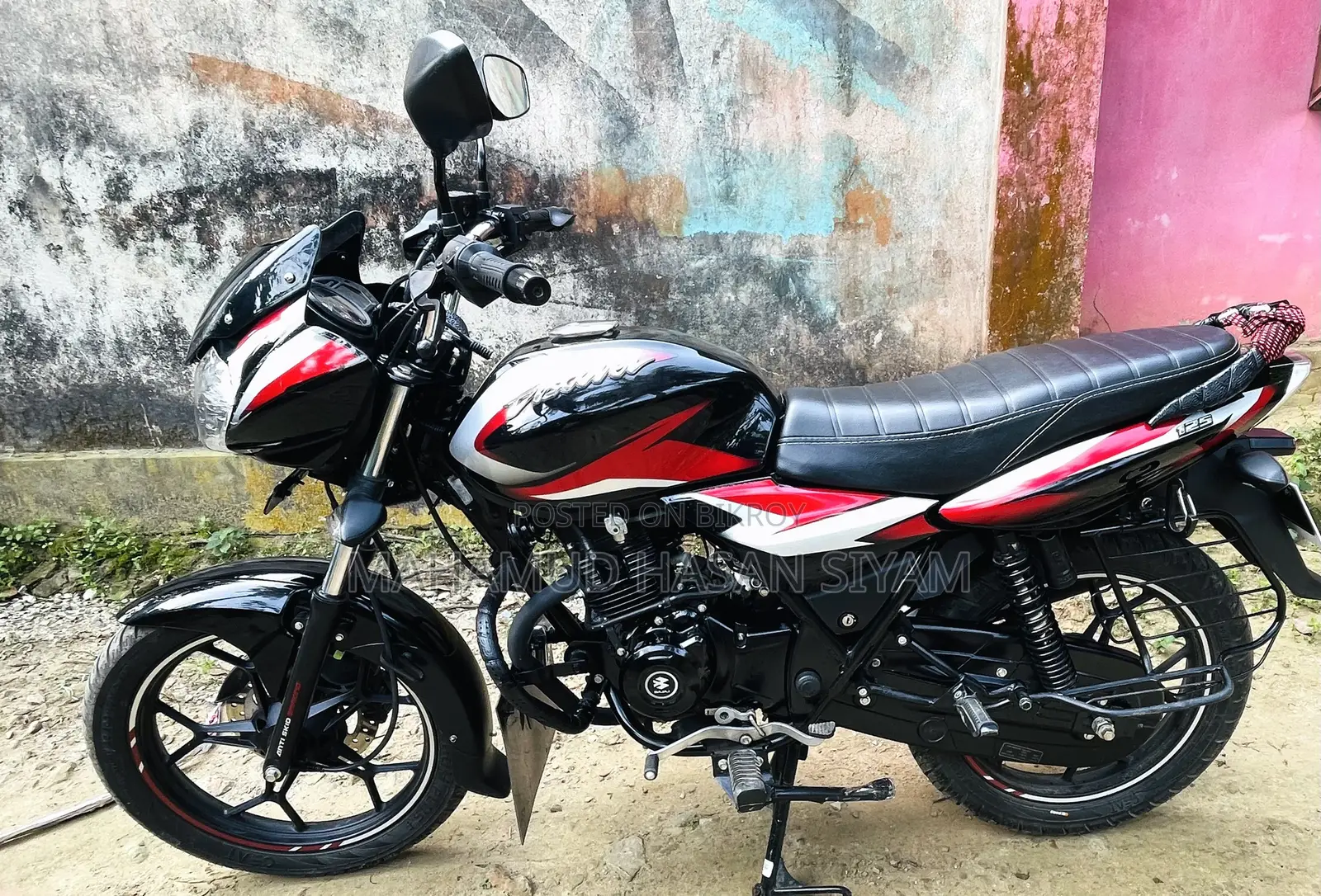 Bajaj Discover 125 2026 Black