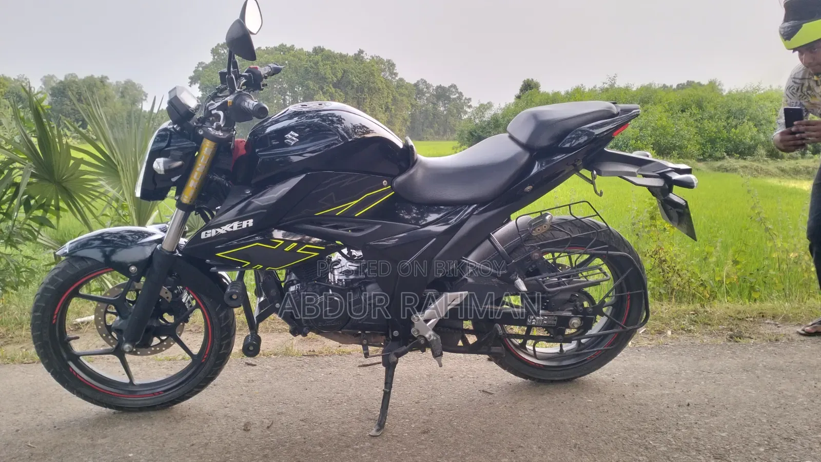 সুজুকি জিক্সার ২০২৪ ব্ল্যাক