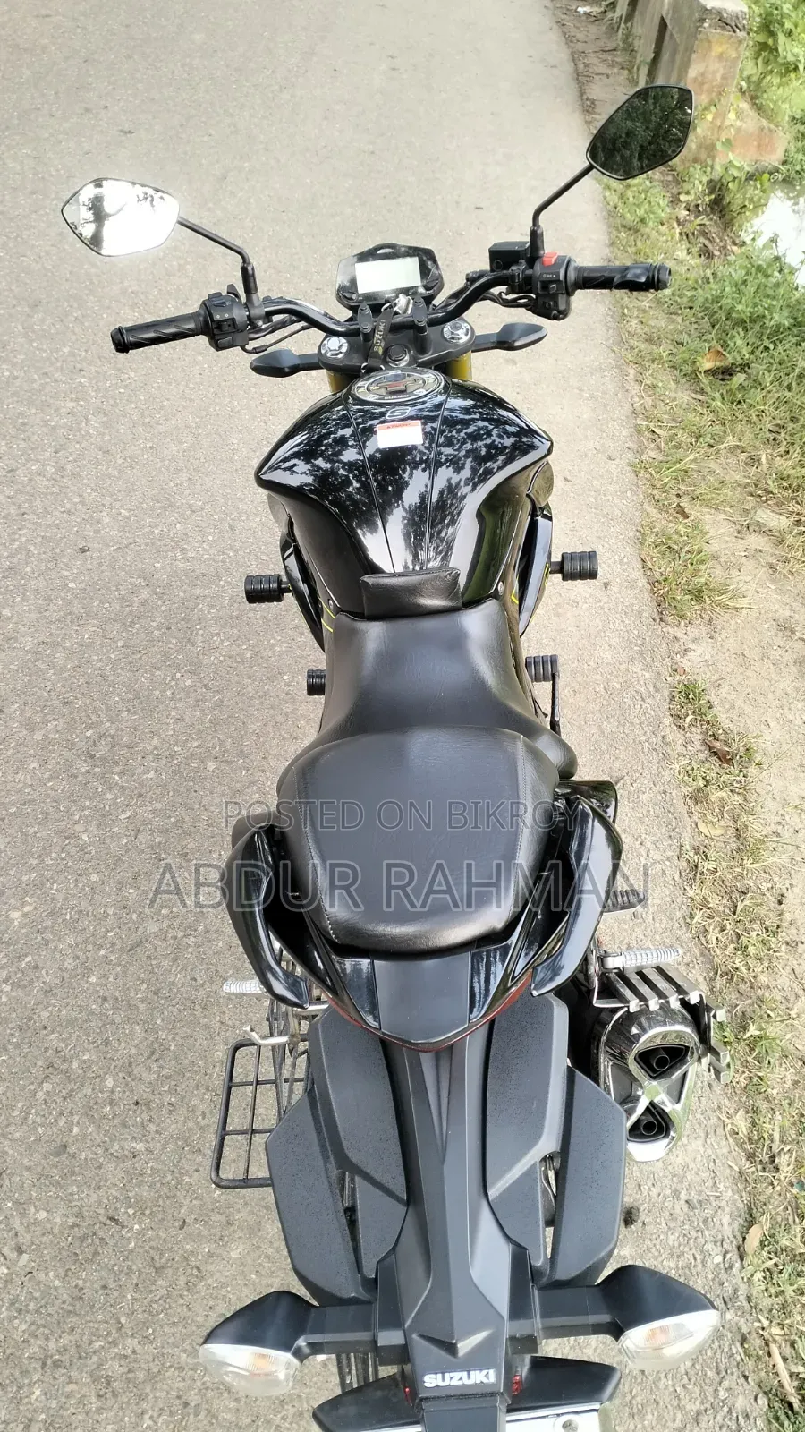 সুজুকি জিক্সার ২০২৪ ব্ল্যাক
