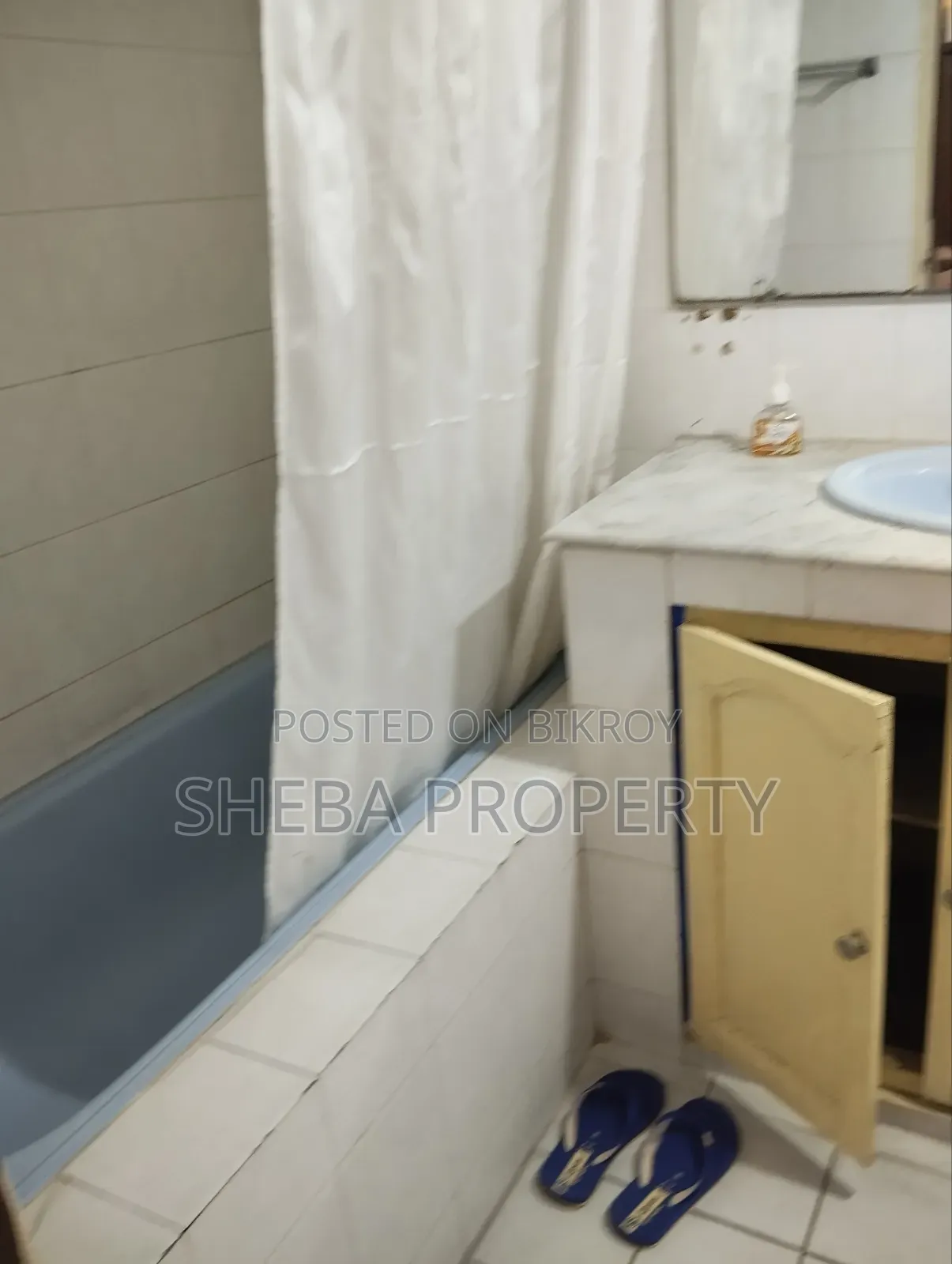 গুলশানে ২ বেডরুমের ফার্নিশড অ্যাপার্টমেন্ট ভাড়া