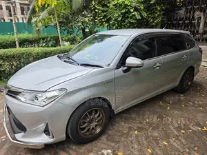 Toyota Corolla Fielder 1.5 Hybrid Front-Wheel Drive 2020 Silver