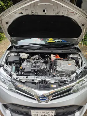 Toyota Corolla Fielder 1.5 Hybrid Front-Wheel Drive 2020 Silver