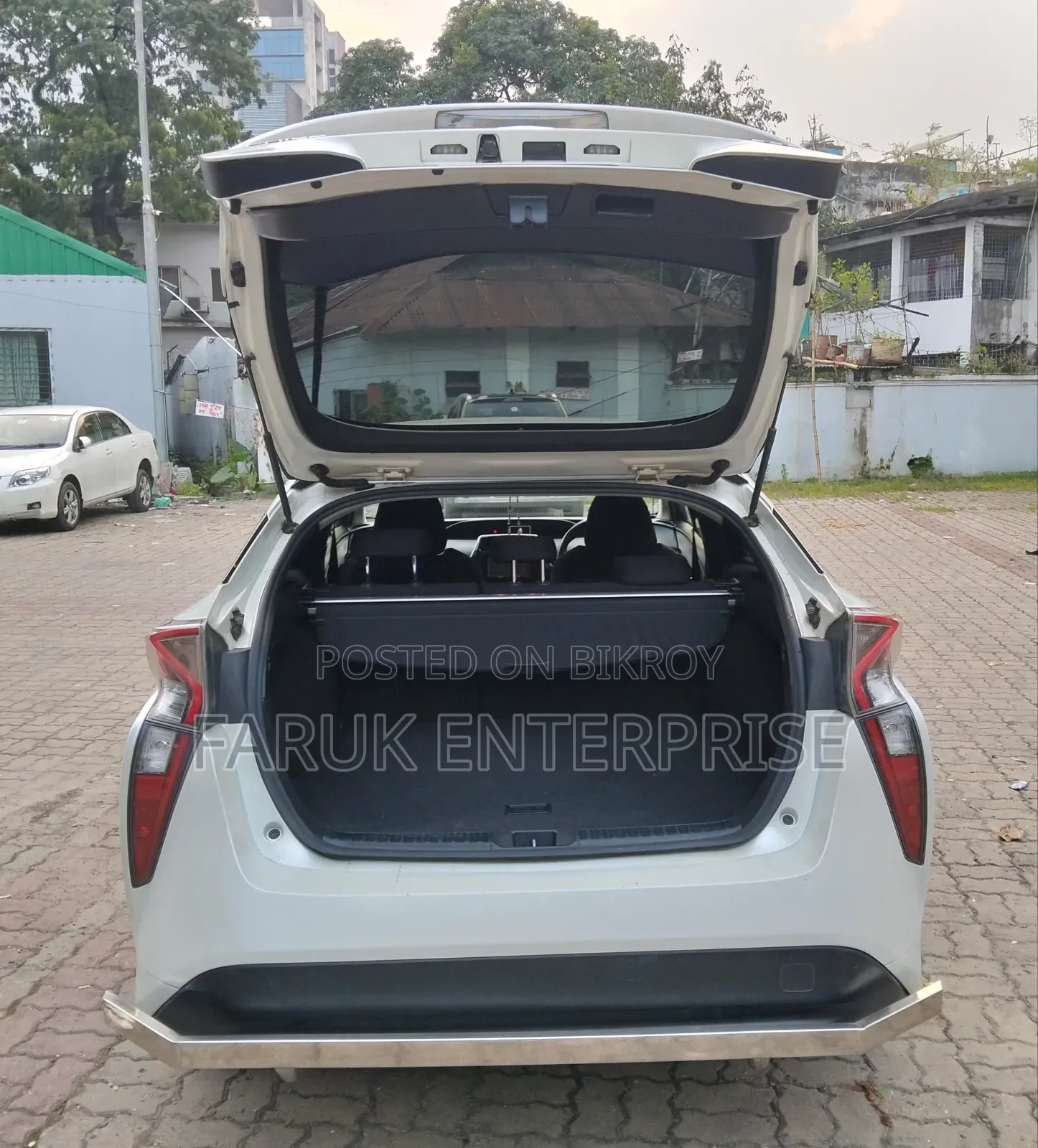 Toyota Prius 2017 Pearl