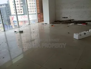গুলশান ১ গোলচত্বরে ১৫০০ বর্গফুটের বাণিজ্যিক অফিস স্পেস ভাড়ার জন্য
