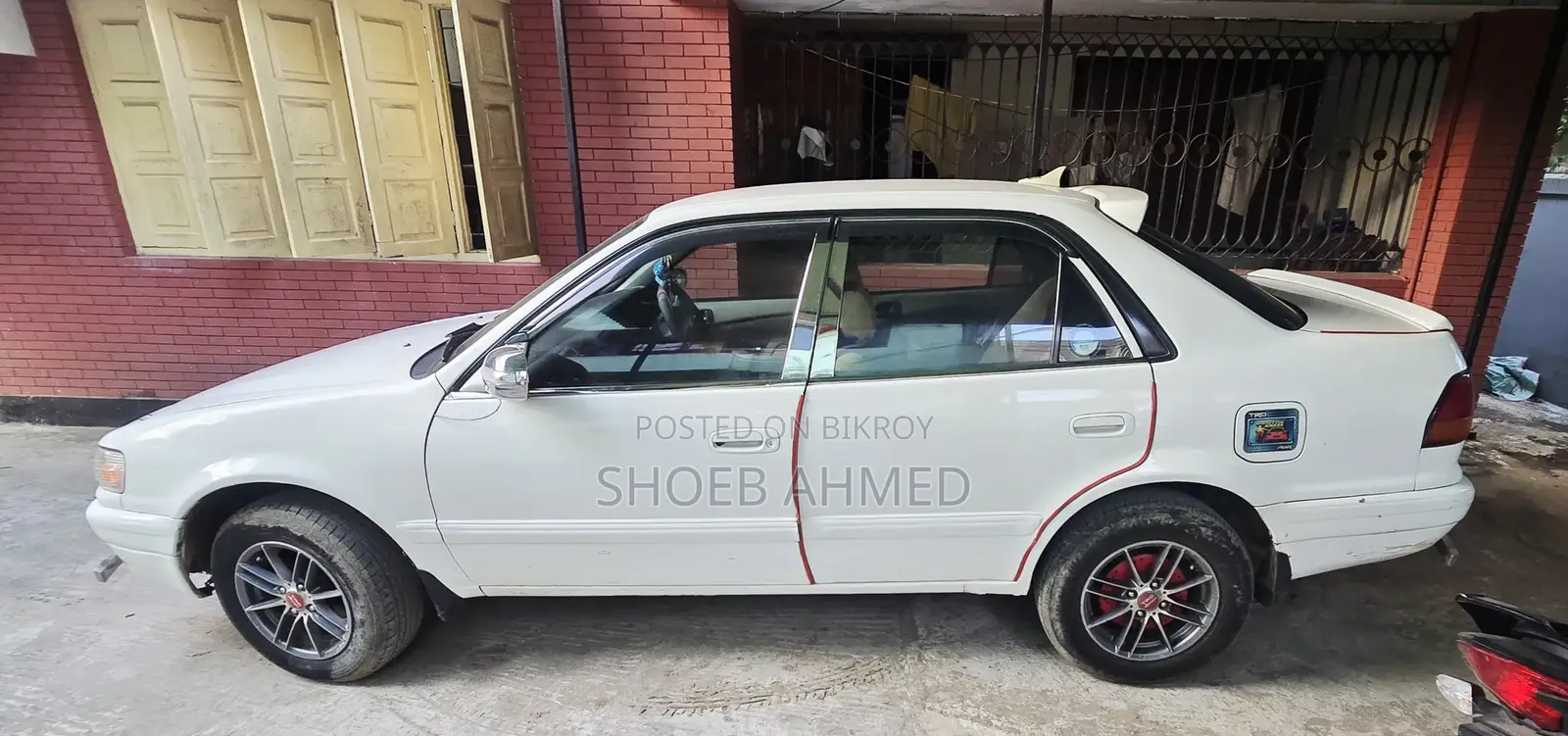 Toyota Corolla 160i GLE 1996 White