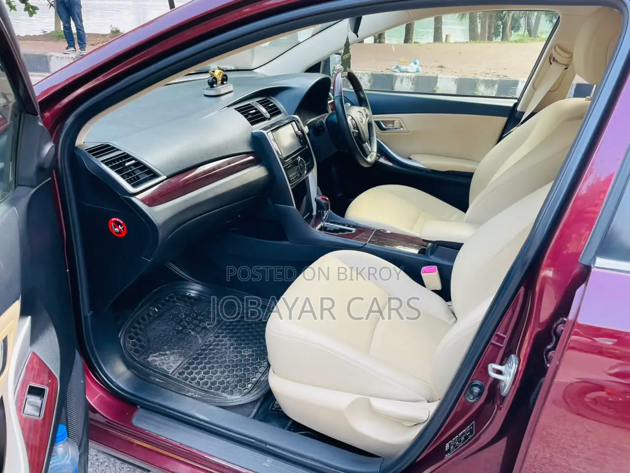 New Toyota Premio 2017 Maroon