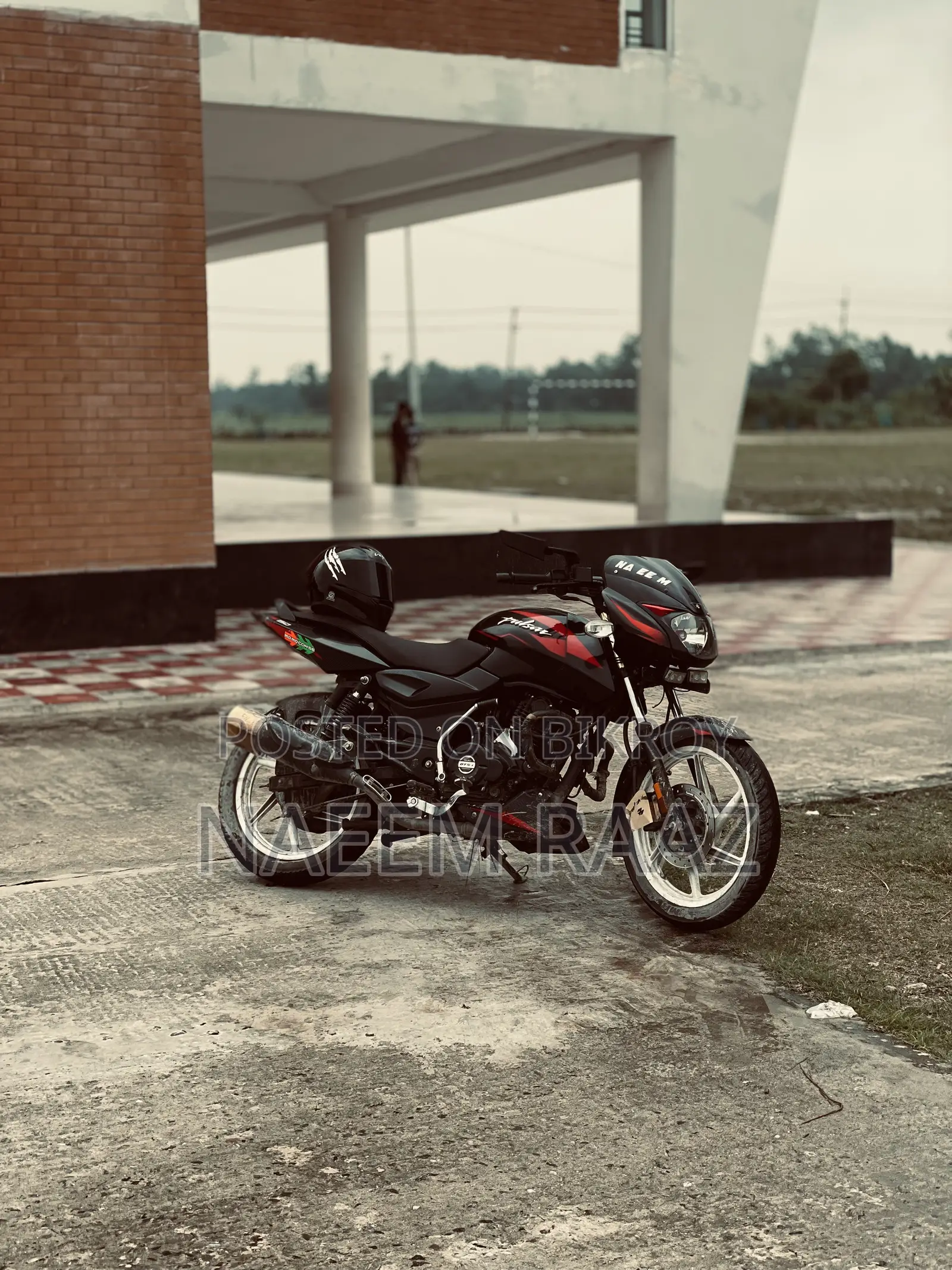 Bajaj Pulsar 150 2024 Black