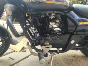 Bajaj Avenger 150 Street 2018 Black