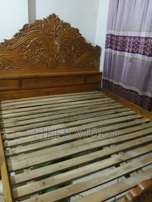 Bed for Sale 6-7 Feet