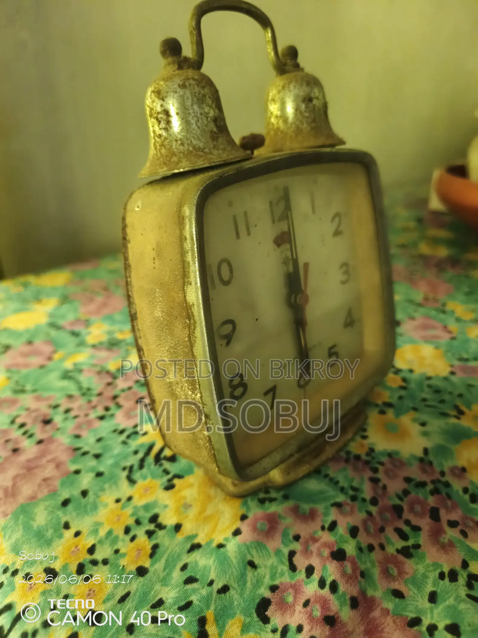 টেবিল ক্লক
