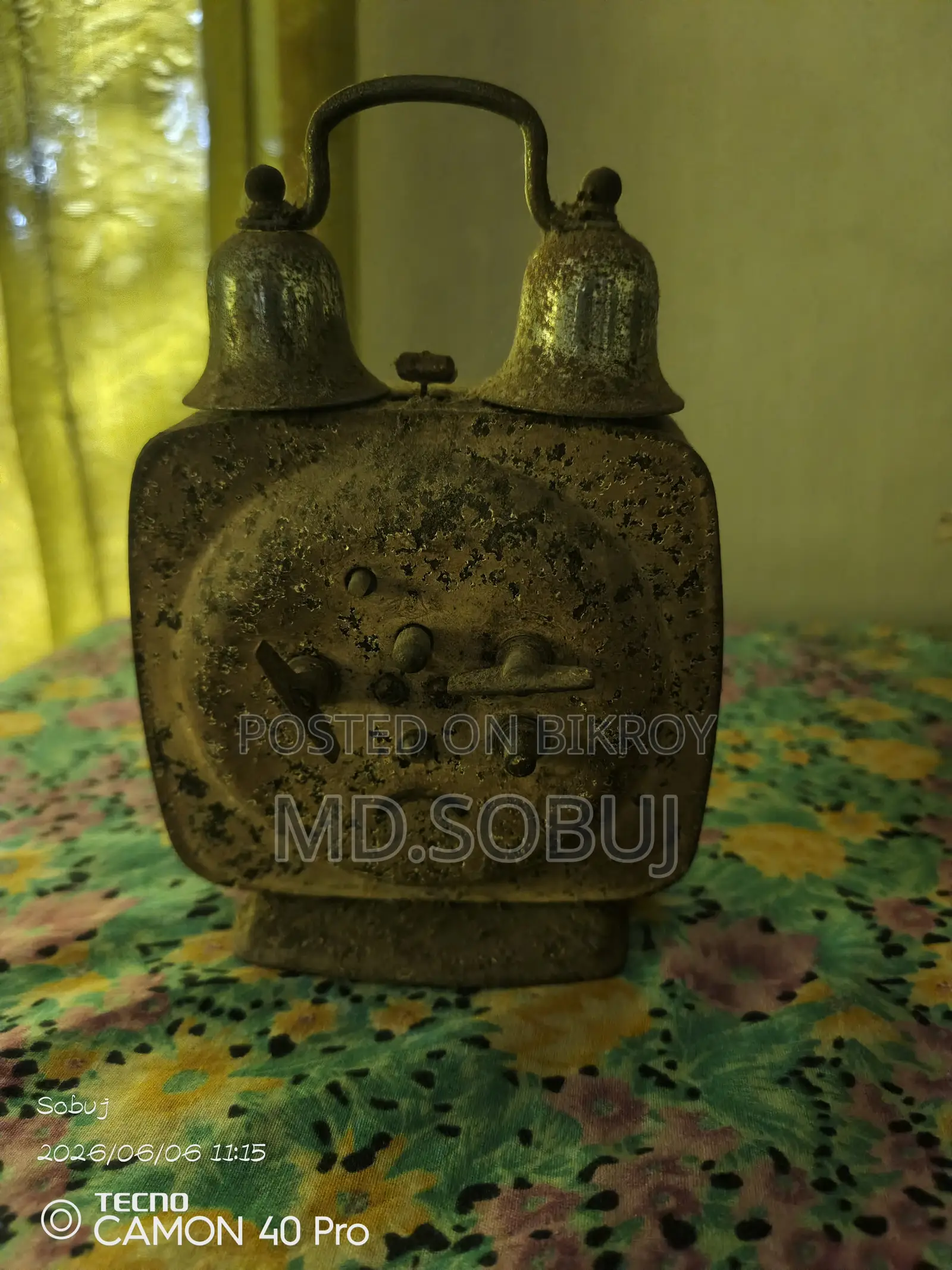 টেবিল ক্লক