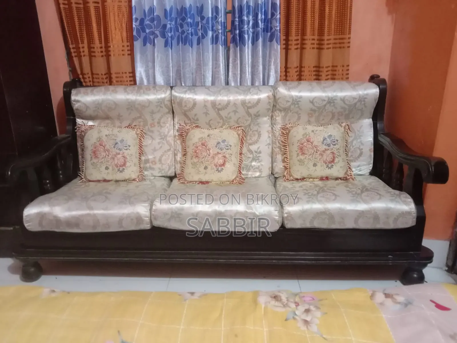 Sofa for sale