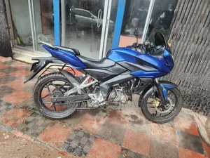 Bajaj Pulsar 150 2017 Blue