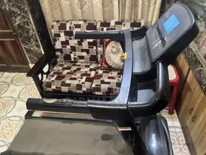 ওমা ফিটনেস ট্রেডমিল