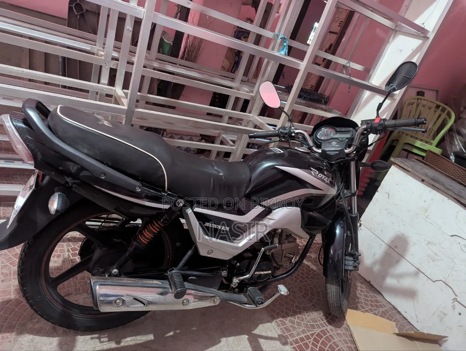 রানার রয়্যাল+ ভি২ ২০২৬ ব্ল্যাক